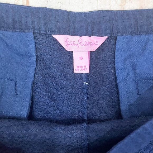 Lilly Pulitzer Textured Jacquard Waffle Fringe Tassel Trim Navy Addie Shorts - Picture 4 of 8